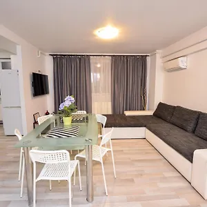 https://ideal-accommodation-old-town.bucharesthotelsnow.com